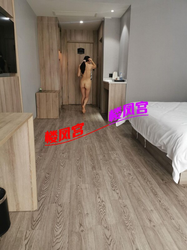 z6n2g371hcl2.jpg